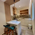 Luxury גולם