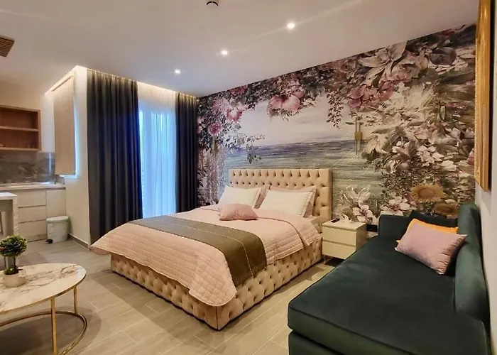 Апарт-отель Luxury *