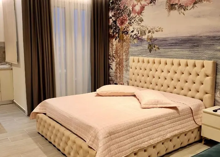 Апарт-отель Luxury Голем