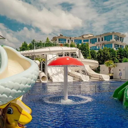 Luxury Golem (Tirana)