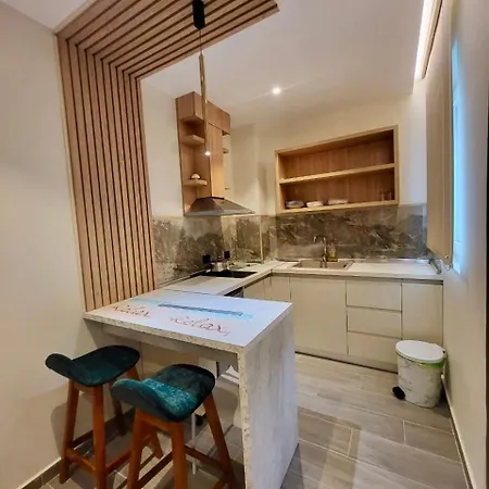 Luxury Golem (Tirana)