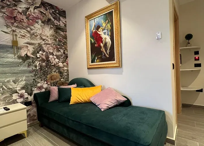 Luxury Golem (Tirana)